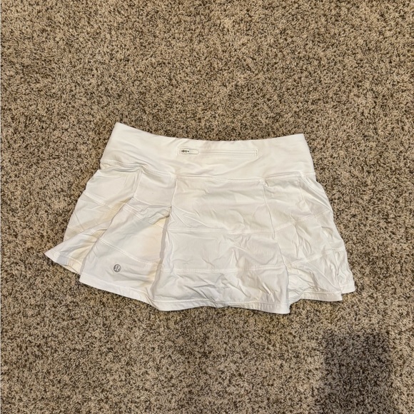 lululemon athletica Dresses & Skirts - White lululemon Skort Size 4